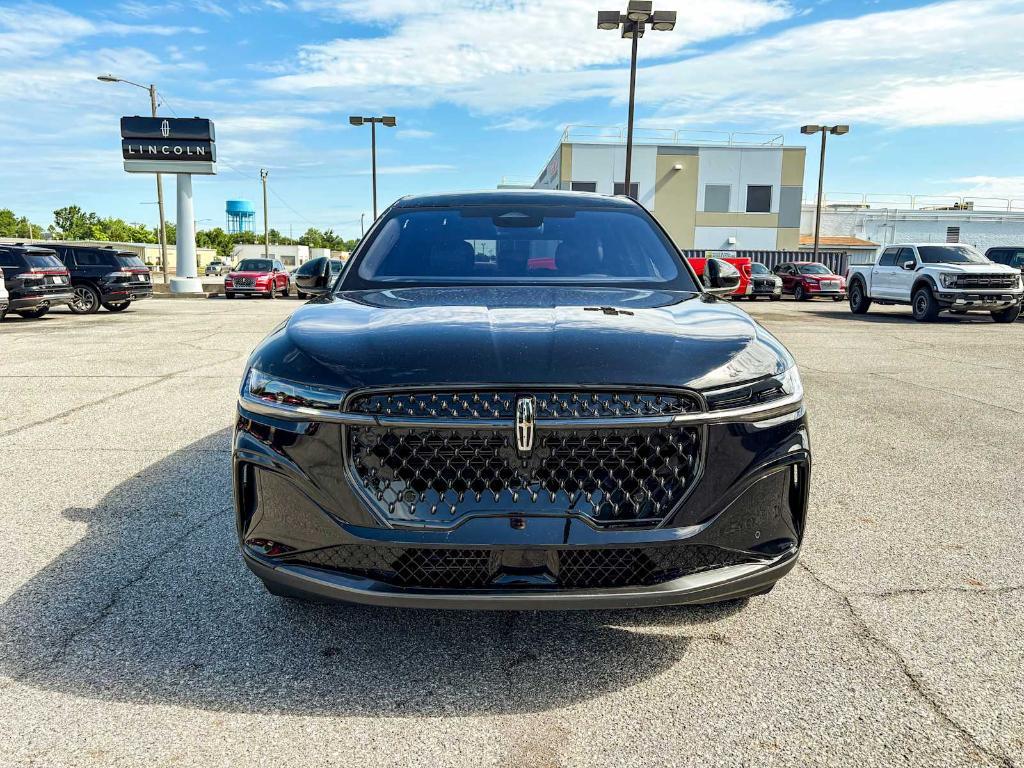 new 2025 Lincoln Nautilus car, priced at $53,083