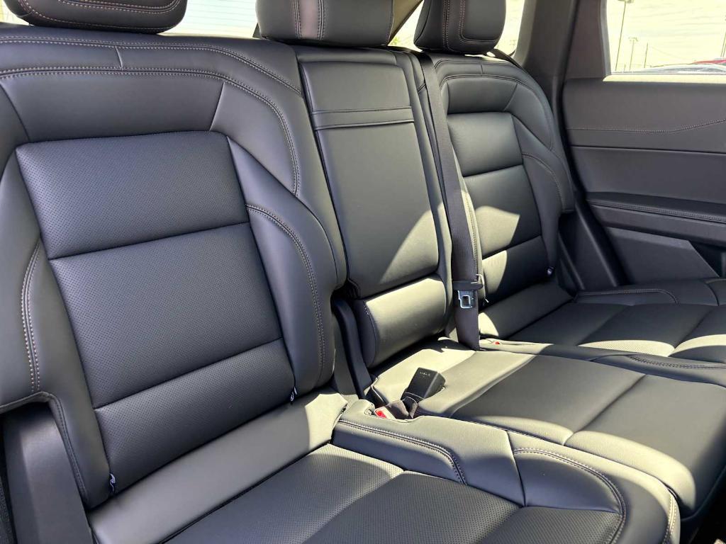 new 2025 Lincoln Nautilus car, priced at $53,083