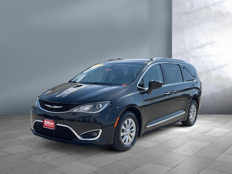 used 2019 Chrysler Pacifica car, priced at $21,977
