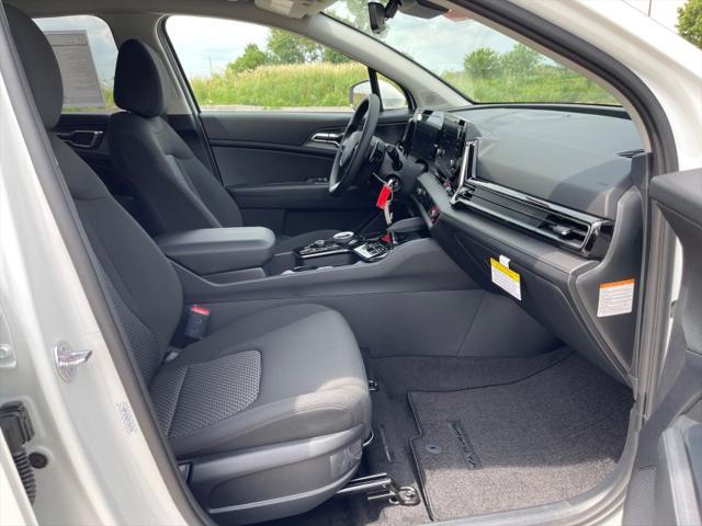 new 2025 Kia Sportage Hybrid car, priced at $33,005