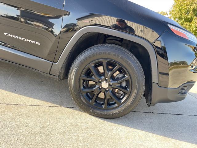 used 2017 Jeep Cherokee car, priced at $19,977