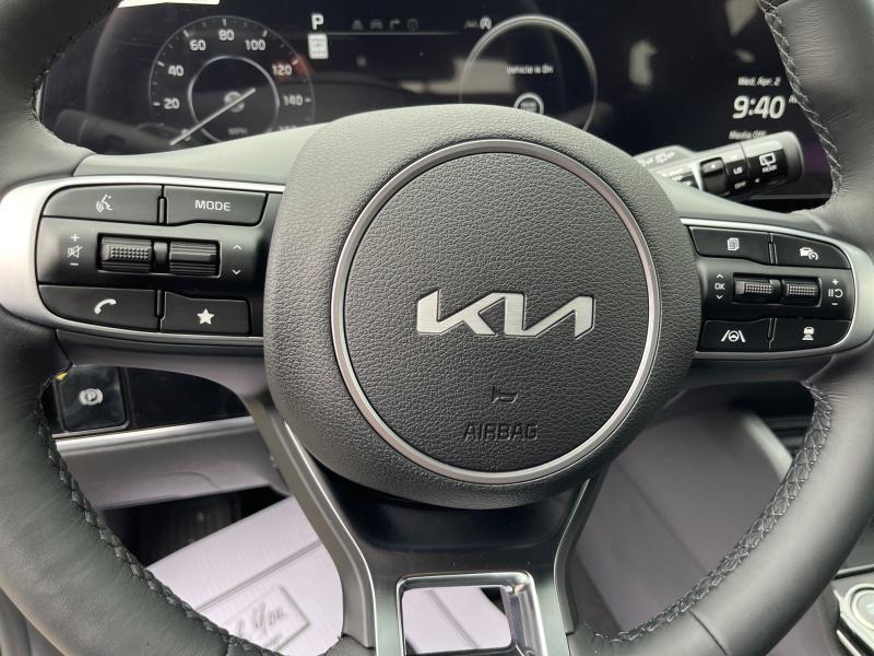 new 2025 Kia Sportage car, priced at $41,424