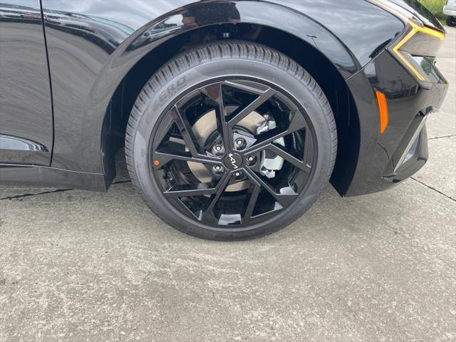 new 2026 Kia K5 car, priced at $31,765