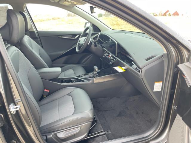 new 2025 Kia Niro car, priced at $30,564