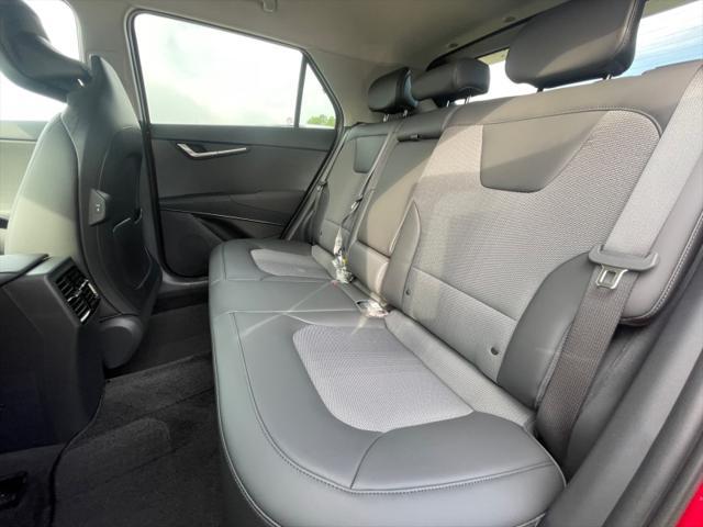 new 2025 Kia Niro car, priced at $30,504