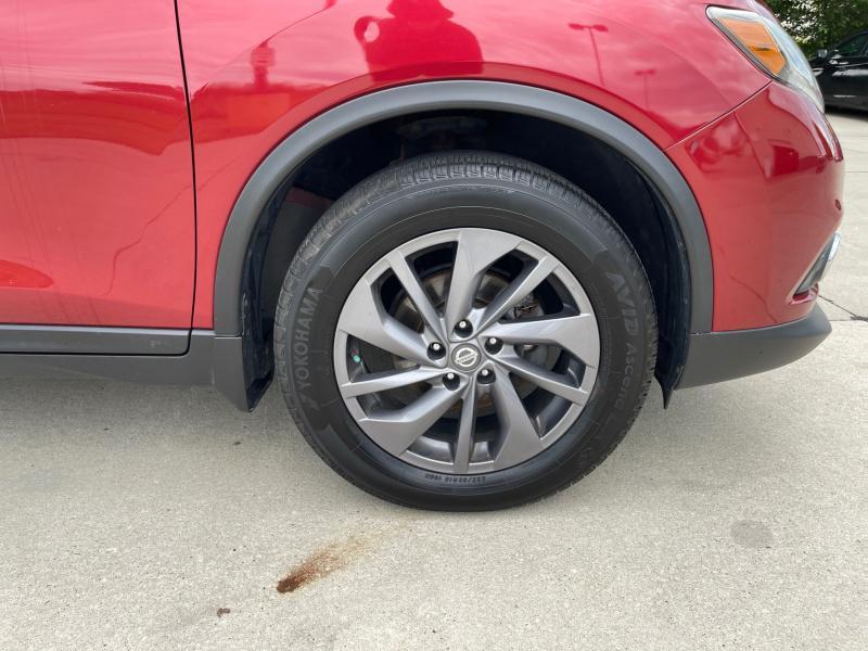 used 2016 Nissan Rogue car, priced at $15,970