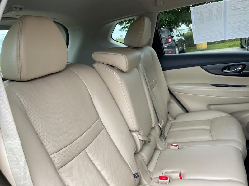 used 2016 Nissan Rogue car, priced at $15,970