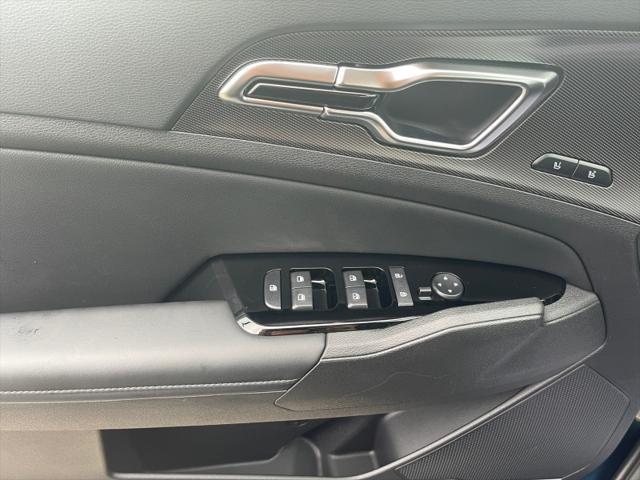 new 2025 Kia Sportage Hybrid car, priced at $39,835