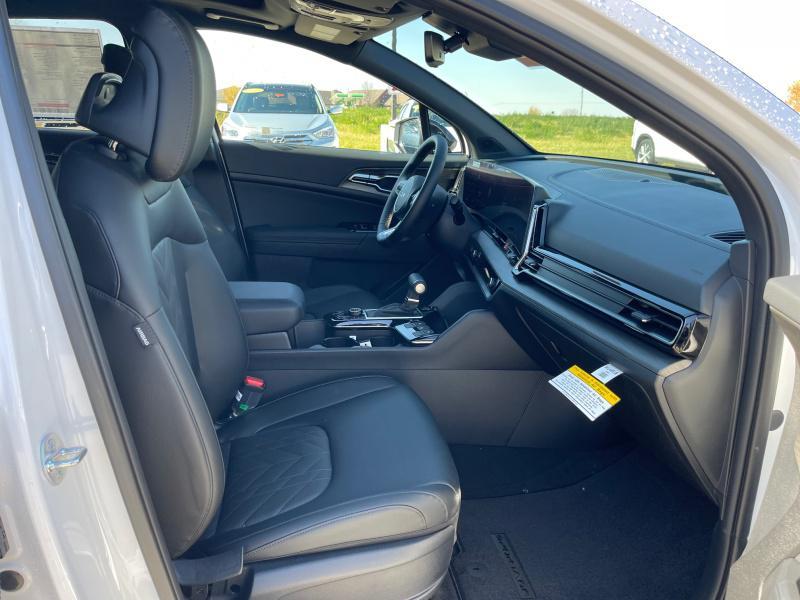 new 2025 Kia Sportage car, priced at $38,584