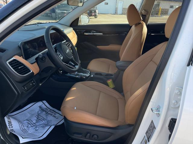used 2025 Kia Seltos car, priced at $29,970