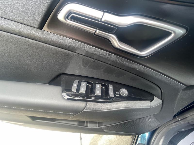 new 2025 Kia Sportage Hybrid car, priced at $36,409