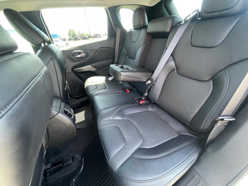 used 2022 Jeep Cherokee car, priced at $23,970