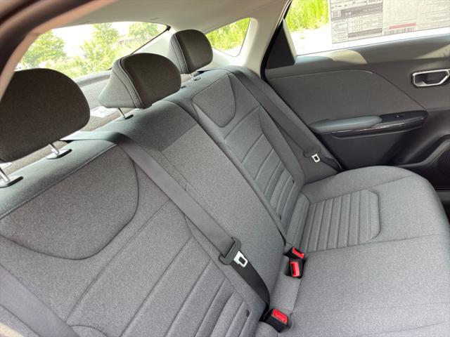 new 2025 Kia K4 car, priced at $25,959