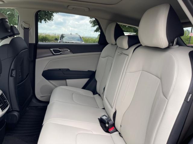 new 2026 Kia Sportage Hybrid car, priced at $36,185