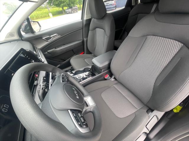 new 2025 Kia Sportage Hybrid car, priced at $32,909