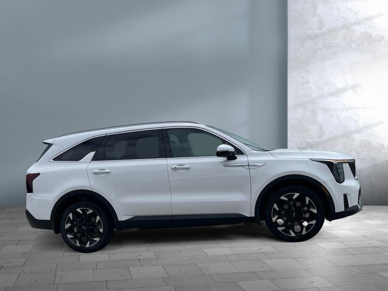 new 2025 Kia Sorento car, priced at $42,744