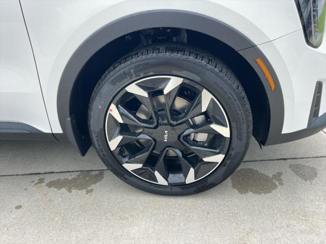 new 2025 Kia Sorento car, priced at $42,345