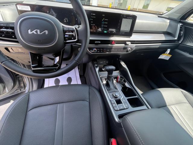 new 2025 Kia Sorento car, priced at $38,530