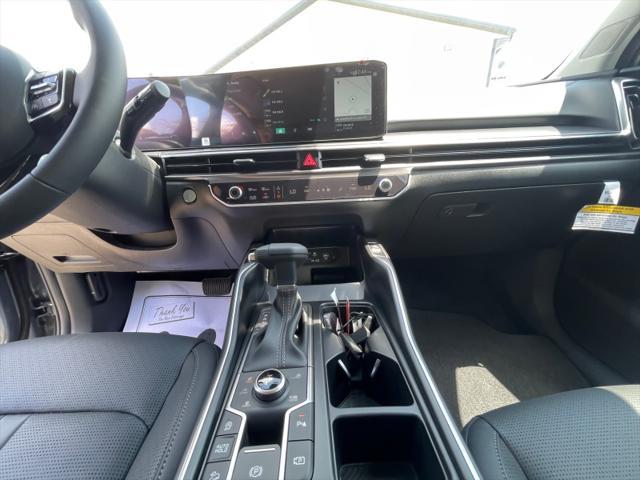new 2025 Kia Sorento car, priced at $38,530