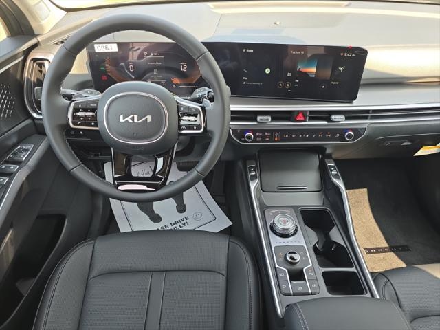 new 2025 Kia Sorento Hybrid car, priced at $42,529