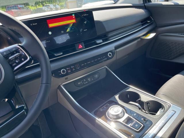 new 2025 Kia Carnival Hybrid car, priced at $45,474