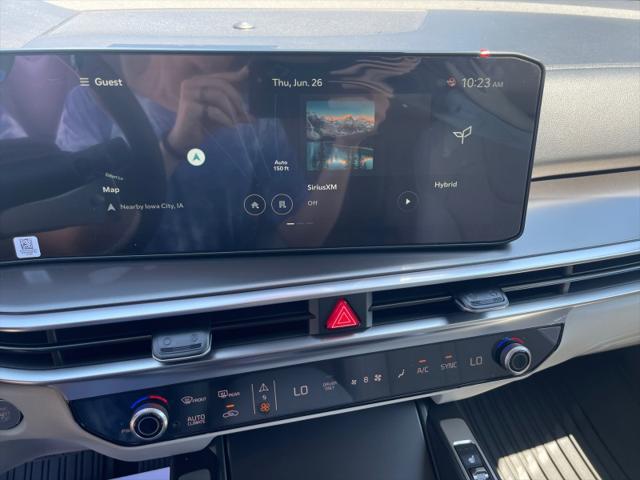 new 2025 Kia Sorento Hybrid car, priced at $42,909