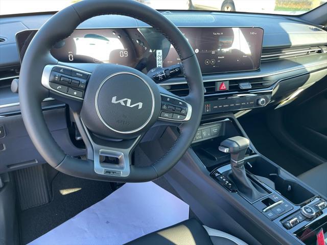 new 2025 Kia K5 car, priced at $32,294