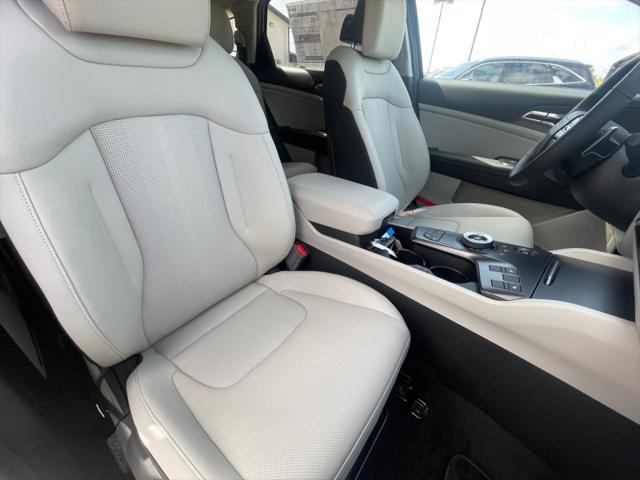 new 2026 Kia Sportage Hybrid car, priced at $36,165