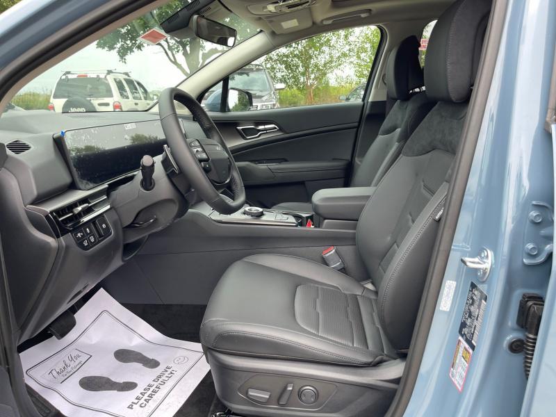 new 2026 Kia Sportage Hybrid car, priced at $42,184
