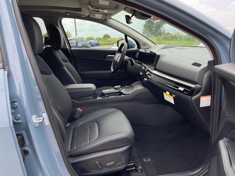 new 2026 Kia Sportage Hybrid car, priced at $42,184