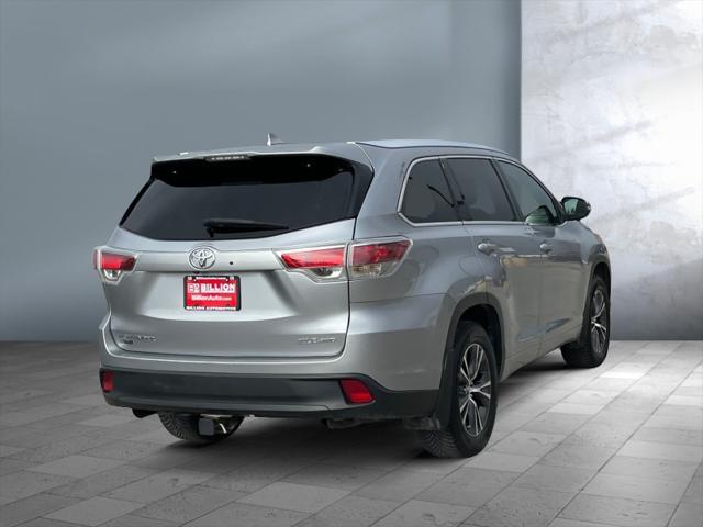 used 2016 Toyota Highlander car, priced at $21,970