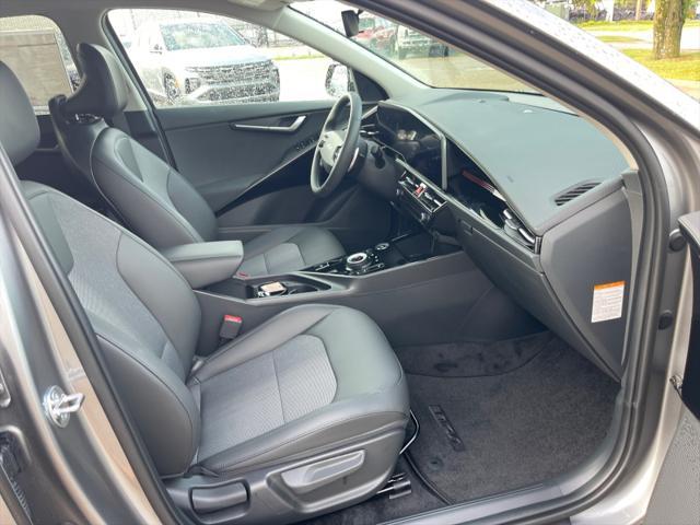 new 2025 Kia Niro EV car, priced at $35,369