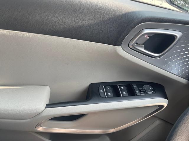 new 2025 Kia Soul car, priced at $21,354