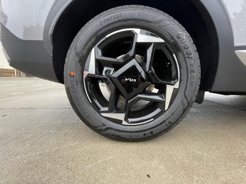 new 2026 Kia Sportage Hybrid car, priced at $37,259