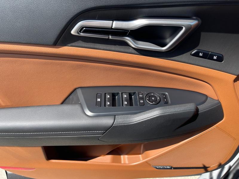 new 2026 Kia Sportage car, priced at $39,924