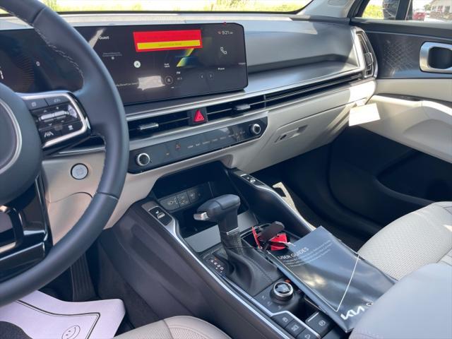 new 2025 Kia Sorento car, priced at $40,560