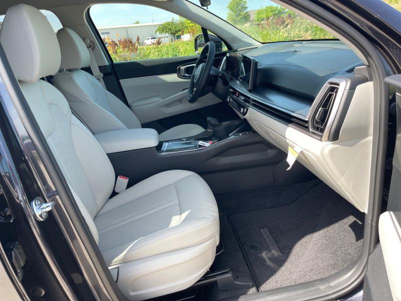 new 2025 Kia Sorento car, priced at $40,959