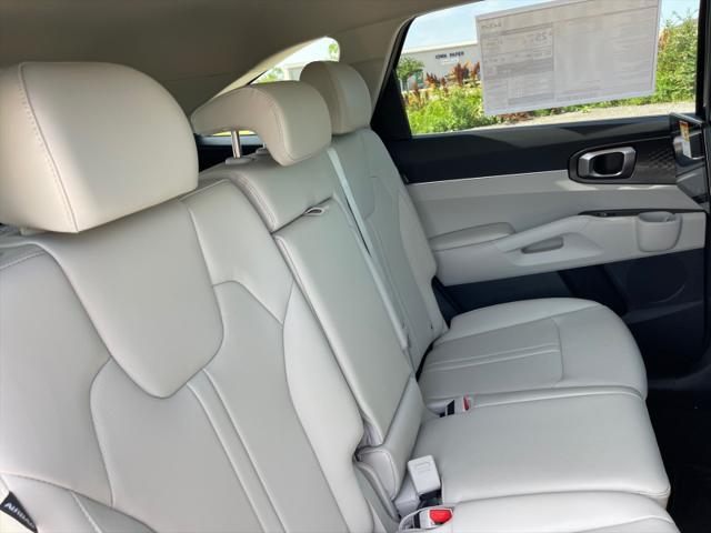 new 2025 Kia Sorento car, priced at $40,560