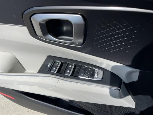 new 2025 Kia Sorento car, priced at $40,560