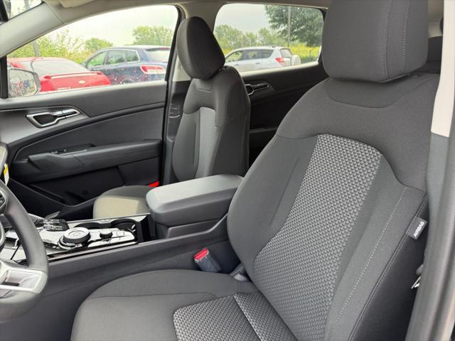 new 2025 Kia Sportage Hybrid car, priced at $32,909