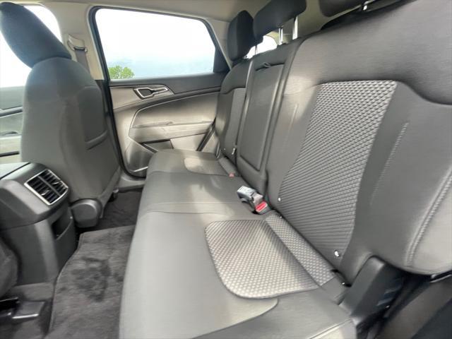 new 2025 Kia Sportage Hybrid car, priced at $32,510
