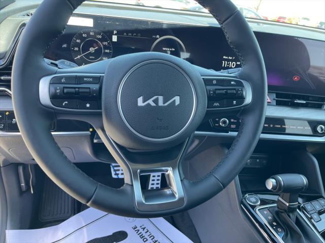 new 2025 Kia Sportage car, priced at $40,654