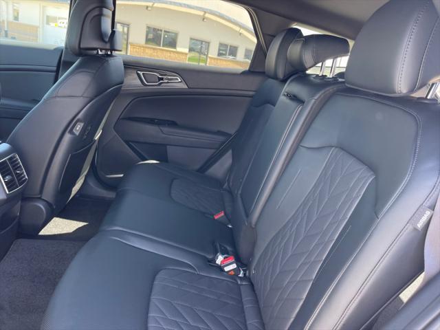 new 2025 Kia Sportage car, priced at $40,654
