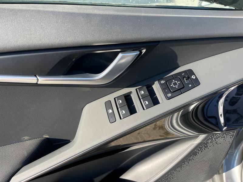 new 2025 Kia Niro car, priced at $32,464