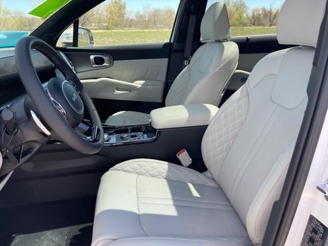 new 2025 Kia Sorento Hybrid car, priced at $50,154