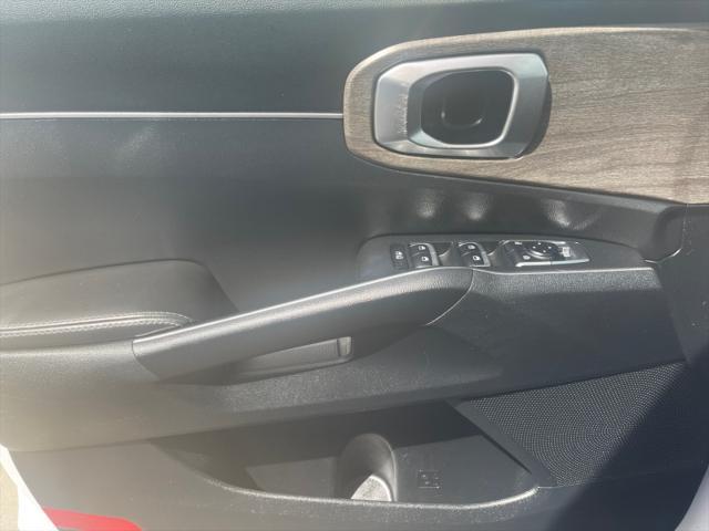 used 2022 Kia Sorento car, priced at $28,970