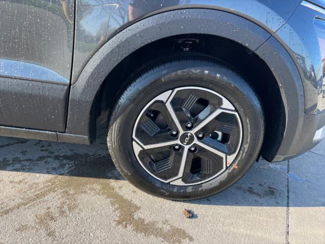 new 2025 Kia Niro car, priced at $30,109
