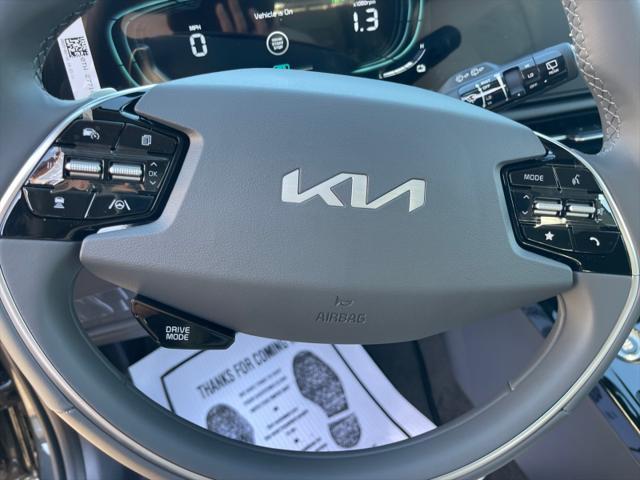 new 2025 Kia Niro car, priced at $30,109