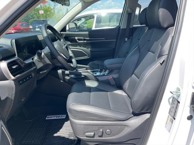 new 2025 Kia Telluride car, priced at $43,924