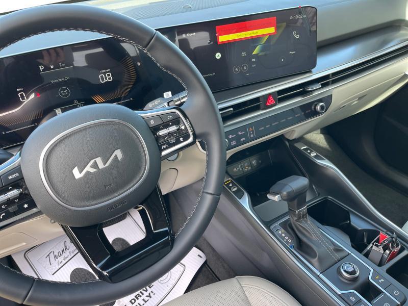 new 2025 Kia Sorento car, priced at $40,694